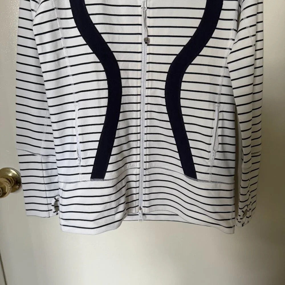 Lululemon In Stride Jacket In Quiet Stripe White US 8​​​